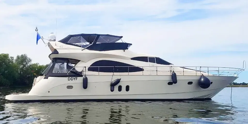 2004 Cayman 62 Cyber for Sale in Italy