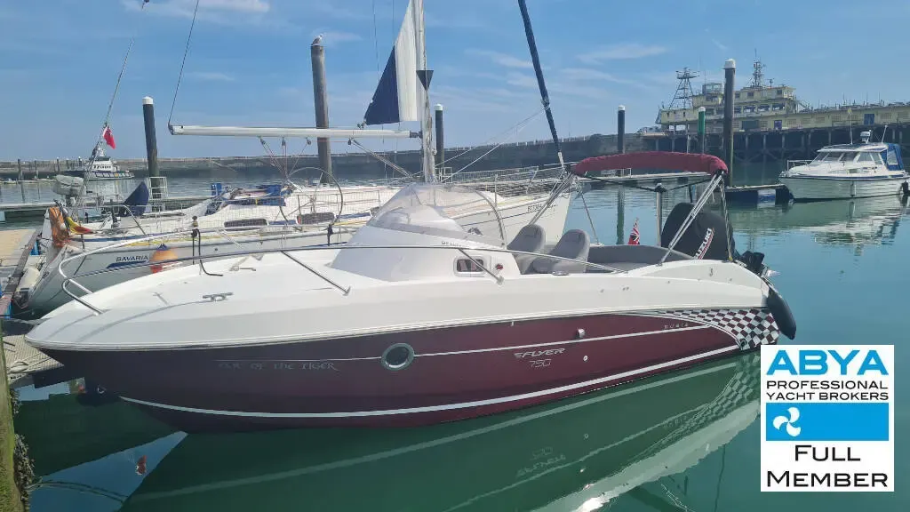 2013 Beneteau Flyer 701 for Sale in Chatham Marina