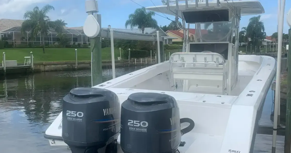 2001 Venture 34 Center Console for Sale in Stuart, Florida