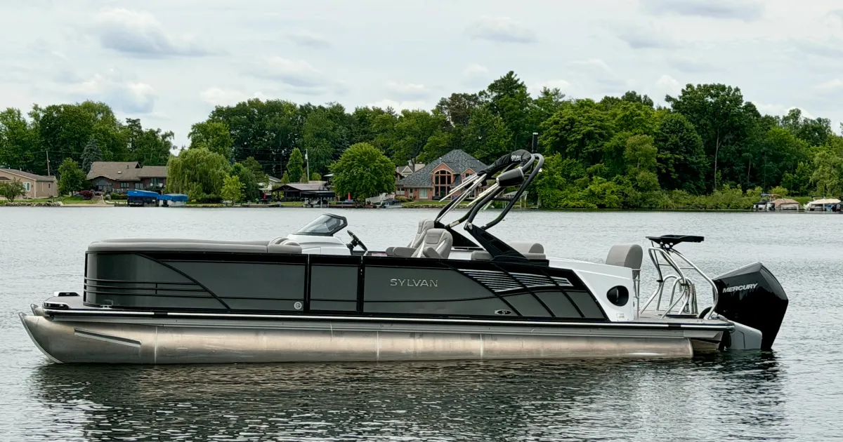 2024 Sylvan L3 LZ for Sale in Waterford, Michigan