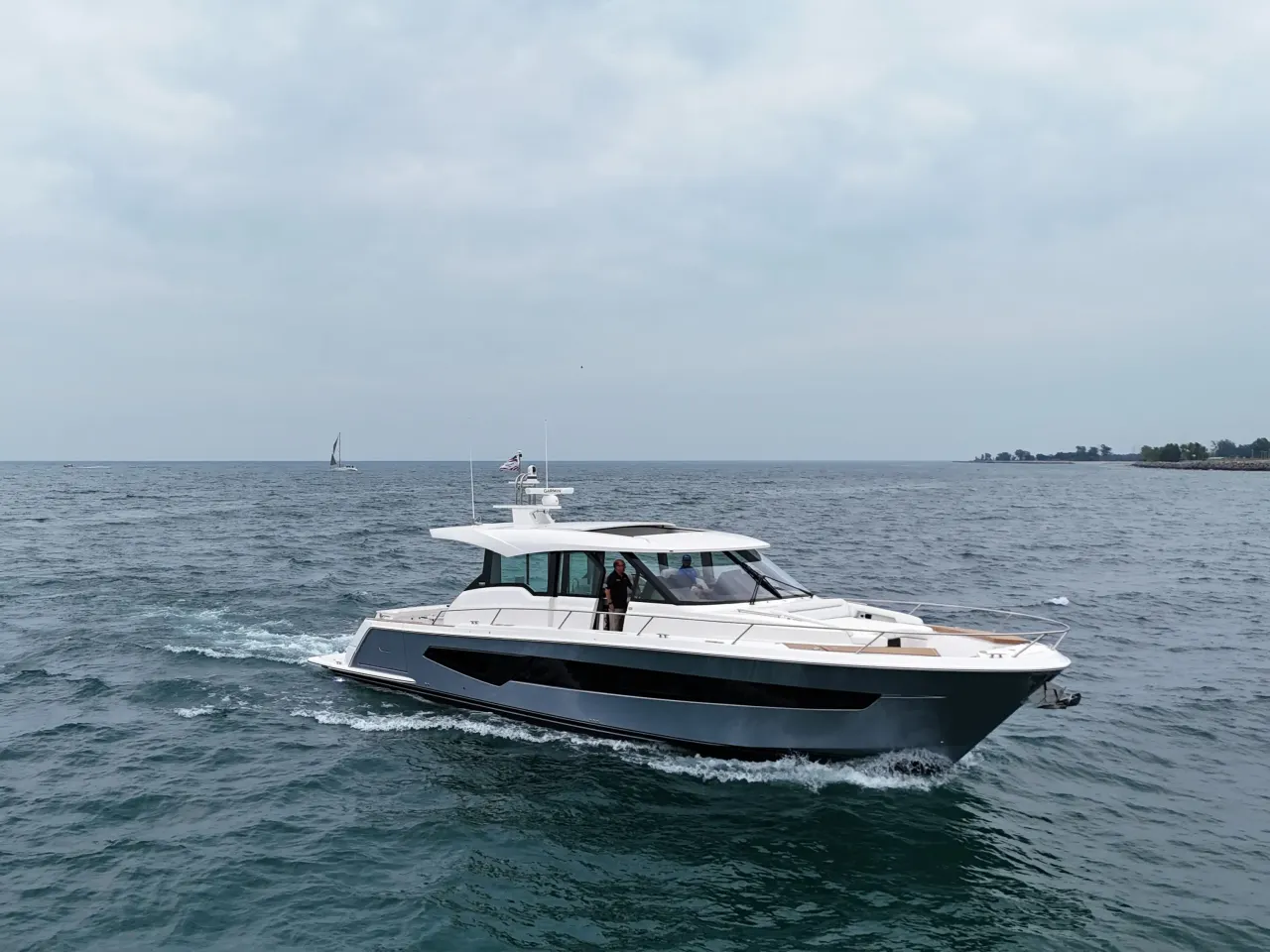 2027 Tiara Yachts EX60 for Sale in Winthrop Harbor | rb709922