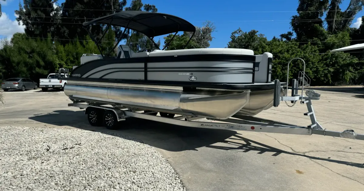 2025 Harris Sunliner 230 for Sale in Cocoa, Florida