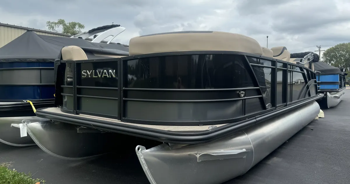 2024 Sylvan L3 LZ for Sale in Antioch, Illinois