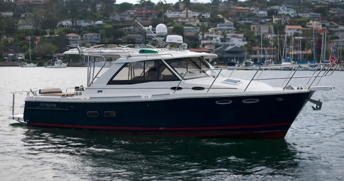 2015 Cutwater Boats C 30 Sedan for Sale in San Diego