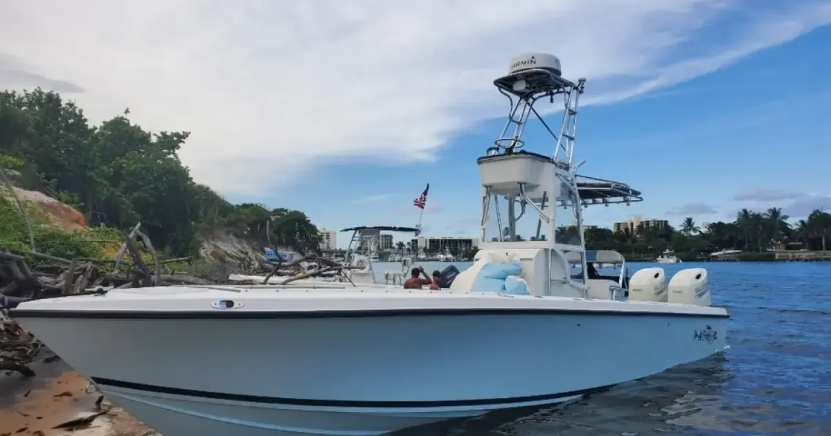1992 Whitewater 28 for Sale in West Palm Beach