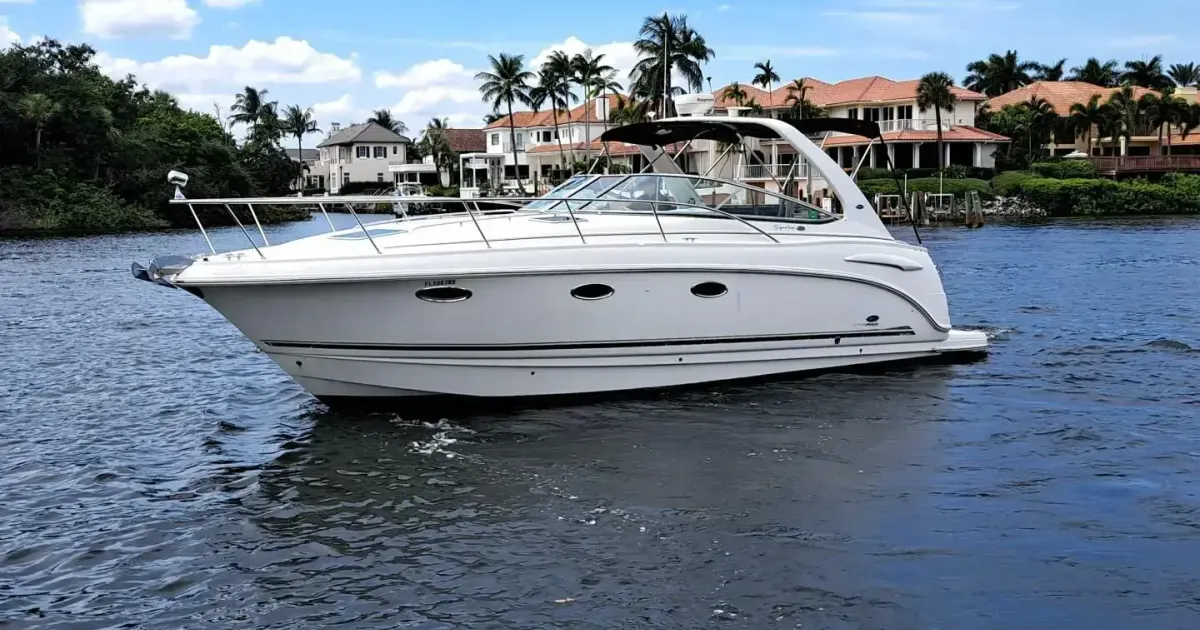 2005 Chaparral 330 Signature for Sale in North Palm Beach