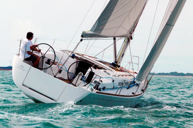 Boat Speed Explained: Average Speeds, Limits and What’s Safe