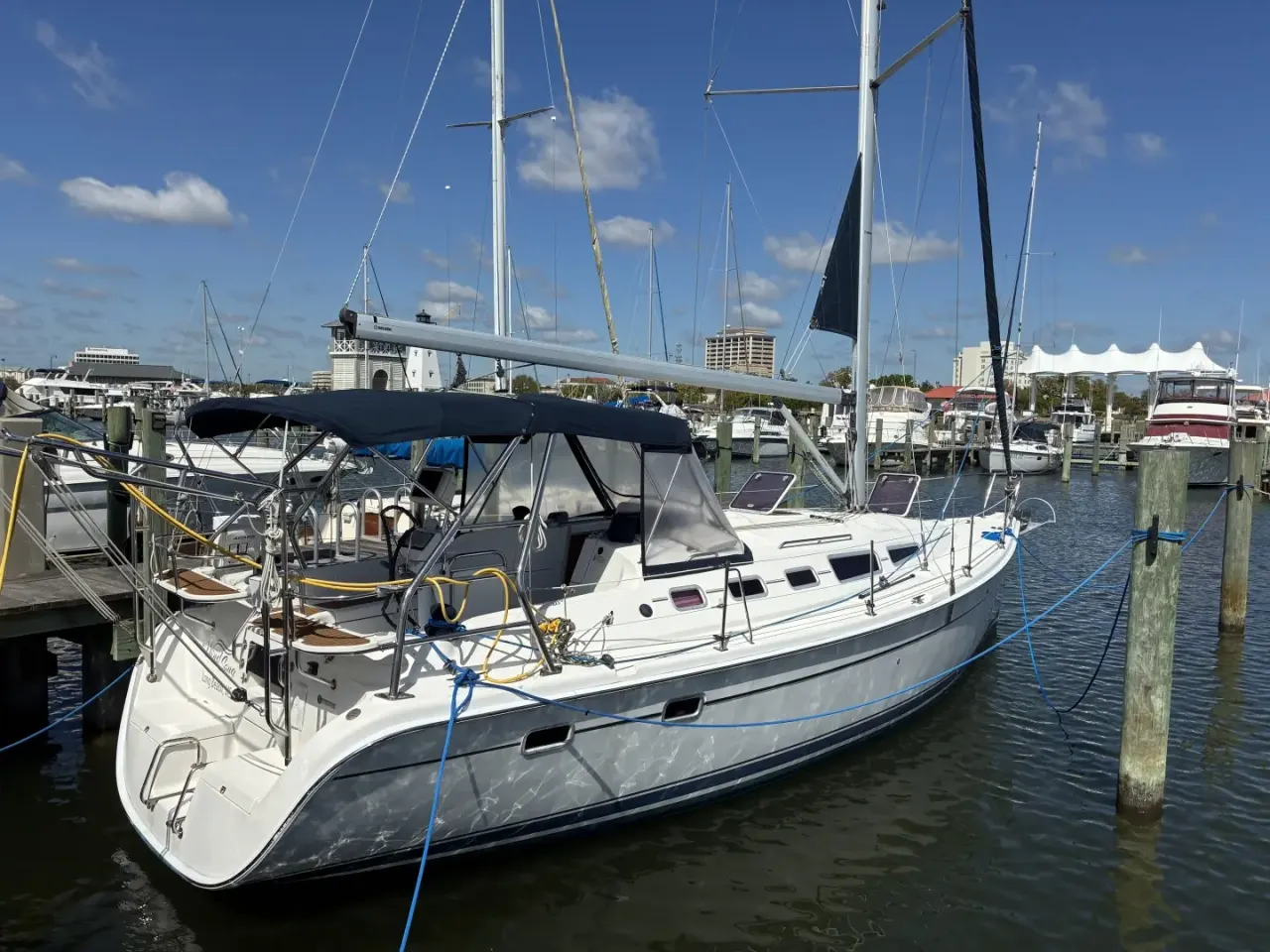 2008 Hunter 38 for Sale in Gulfport, Mississippi | Rightboat
