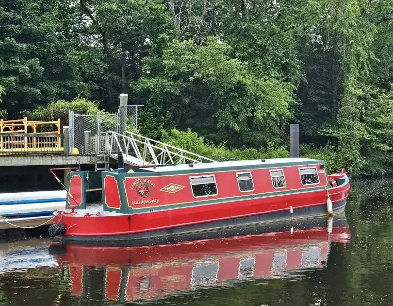 1999 C T & P Fox Narrowboat for Sale in Central Falls