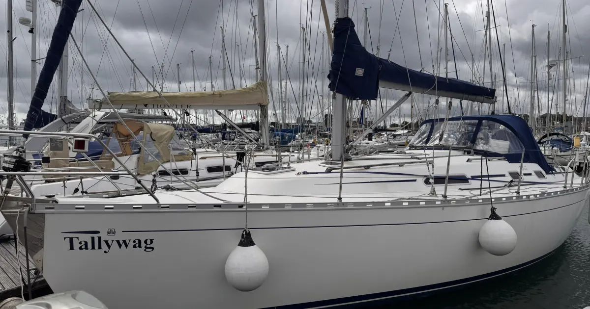 2004 Dufour 36 Classic for Sale in Gosport, England