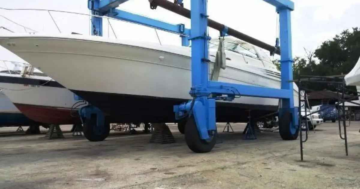 1997 Sea Ray 330 Sundancer for Sale in Fort Lauderdale