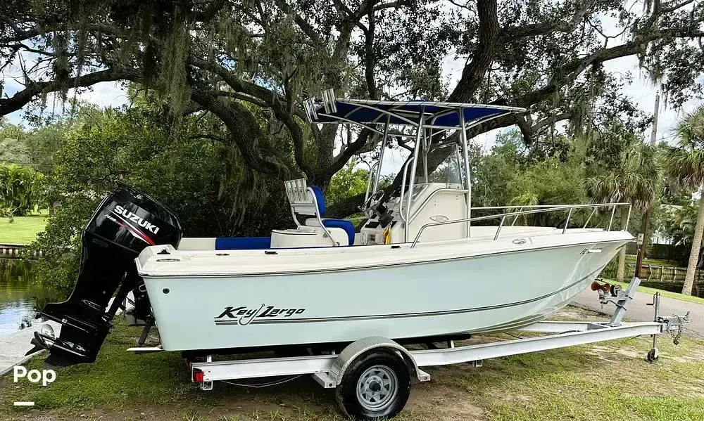 2014 Key Largo 2486 Wi Cc for Sale in Riverview, Florida