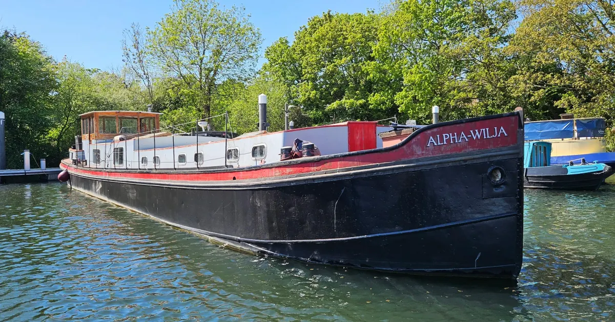 1926 Dutch Barge Luxemotor for Sale in Shepperton, England
