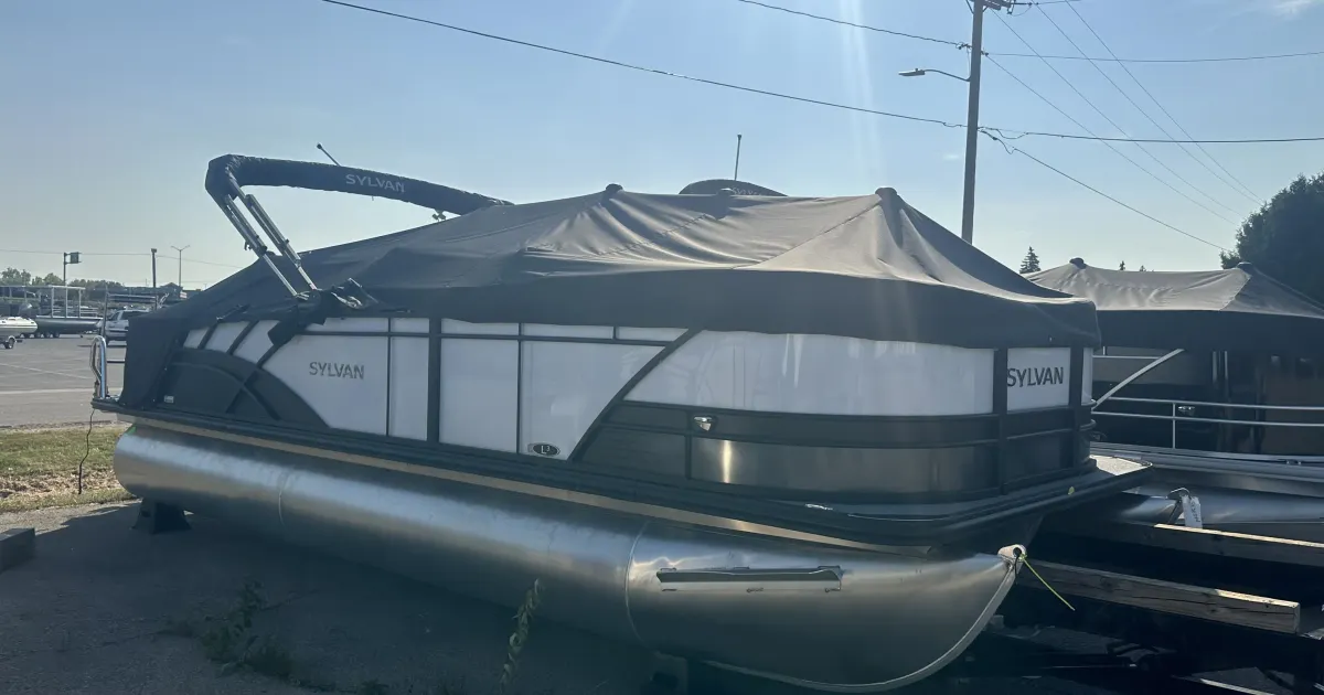 2024 Sylvan L3 LZ for Sale in Oshkosh, Wisconsin