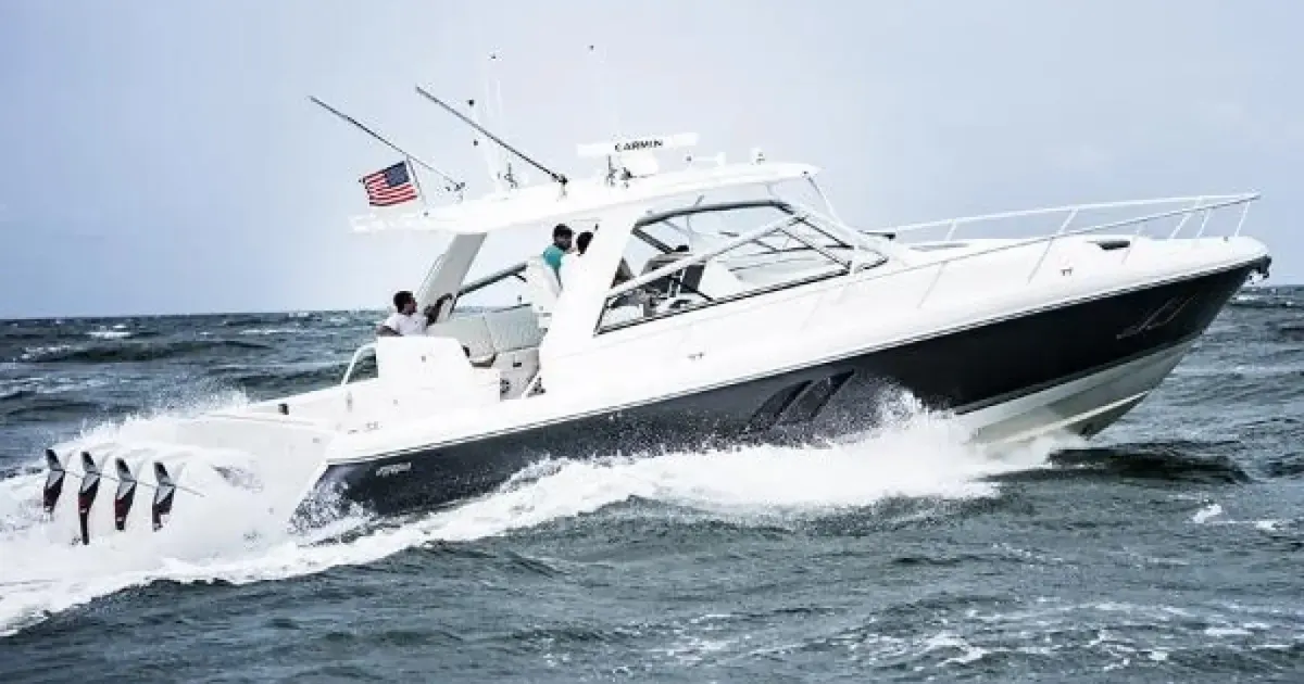 2019 Intrepid 475 Sport Yacht for Sale in Miami