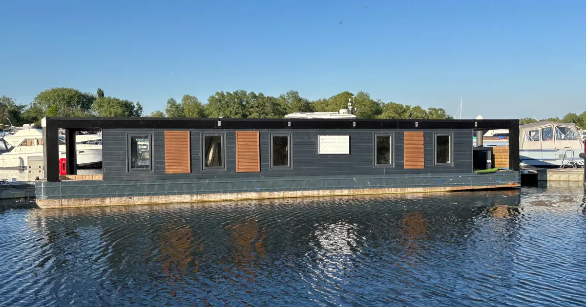 2016 Houseboat 60 x 13 for Sale in Reading, England