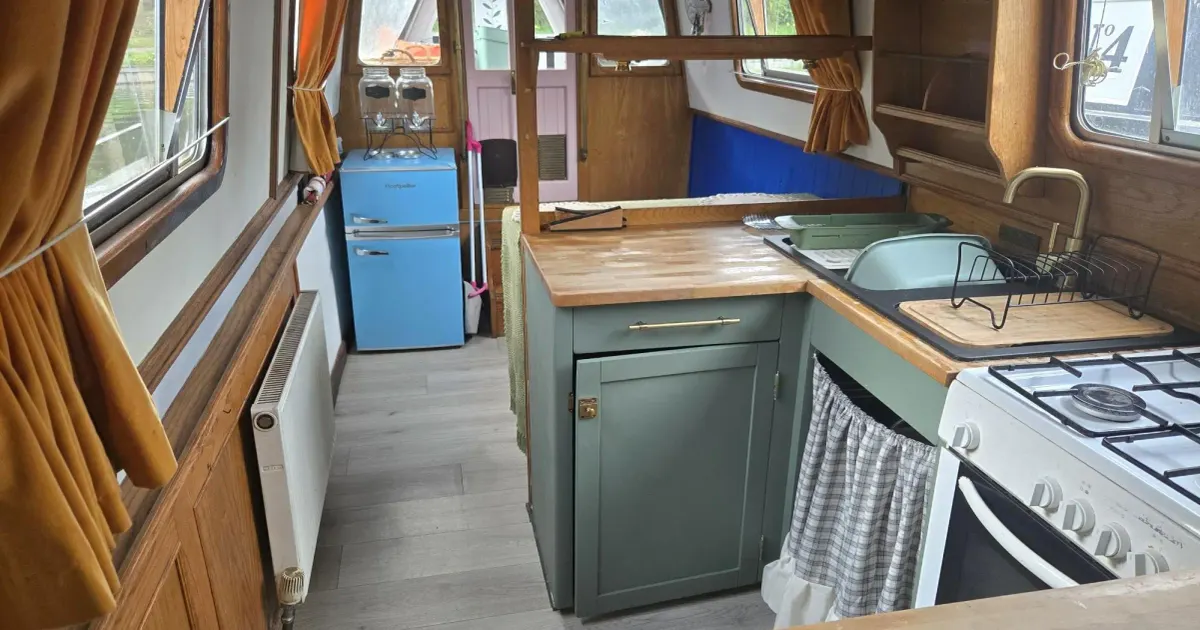 1989 Piper Trad Stern Narrowboat for Sale in Lancashire