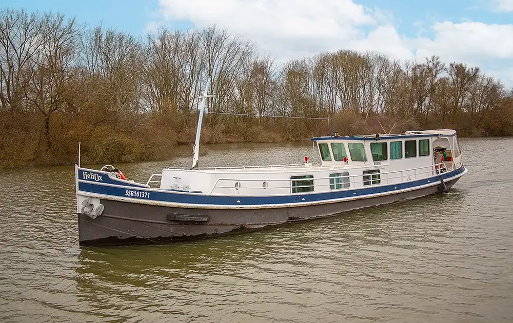 1911 Luxe Motor Dutch Barge for Sale in Reading, England