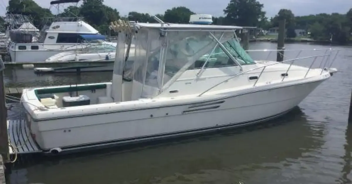 2000 Pursuit 3000 Express for Sale in Sparrows Point
