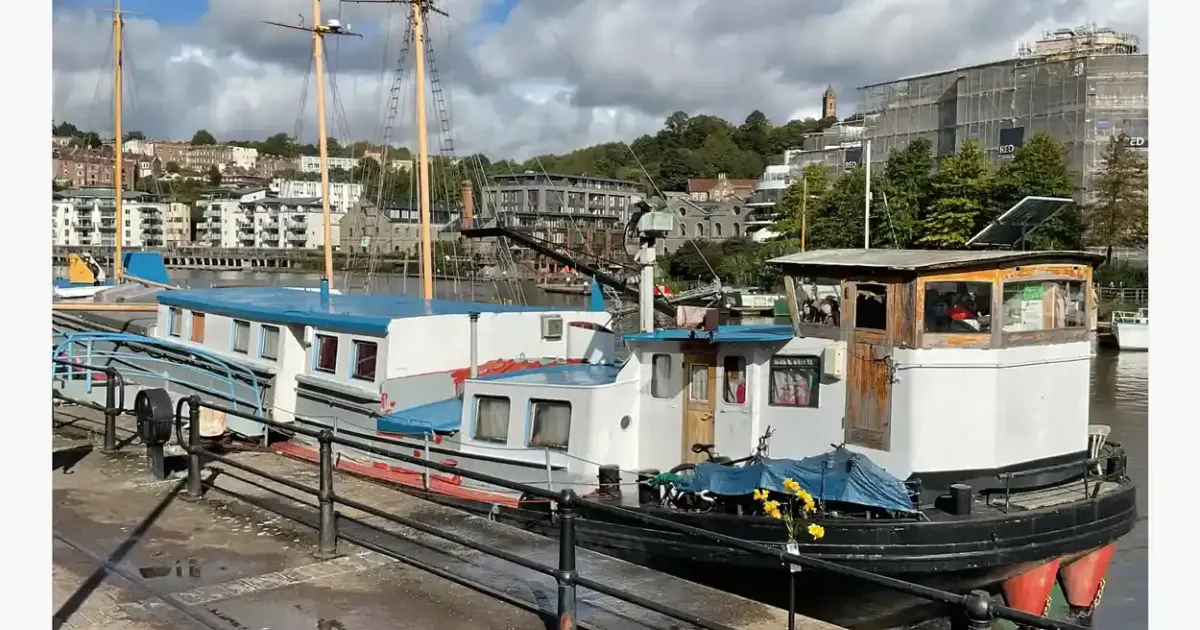1927 Abels Shipbuilders 135ft Barge for Sale in Bristol
