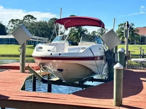 2004 Chaparral Sunesta 254 for Sale in Florida, Florida
