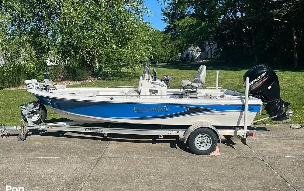 2015 Blue Wave 2000 Pure Bay for Sale in Saint Paul