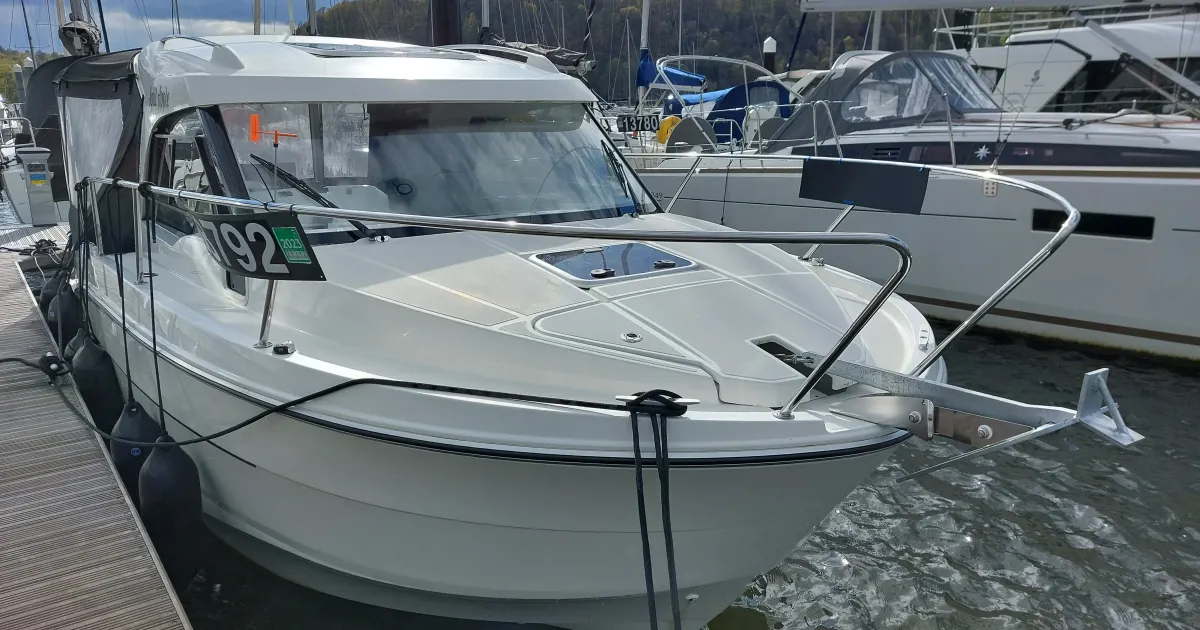 2019 Beneteau Antares 8 for Sale in Windermere