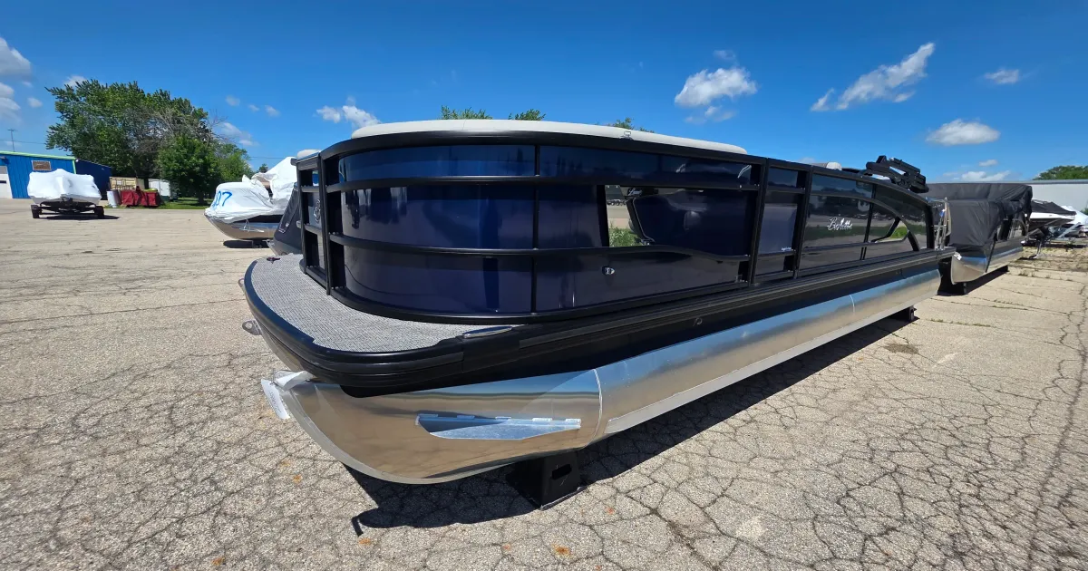 2025 Barletta Lusso 25UE for Sale in Oshkosh, Wisconsin