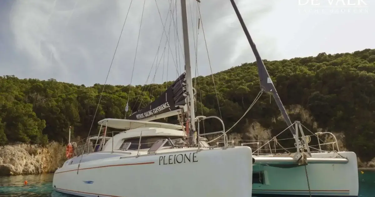 1992 Fountaine Pajot Antigua 37 for Sale in Greece