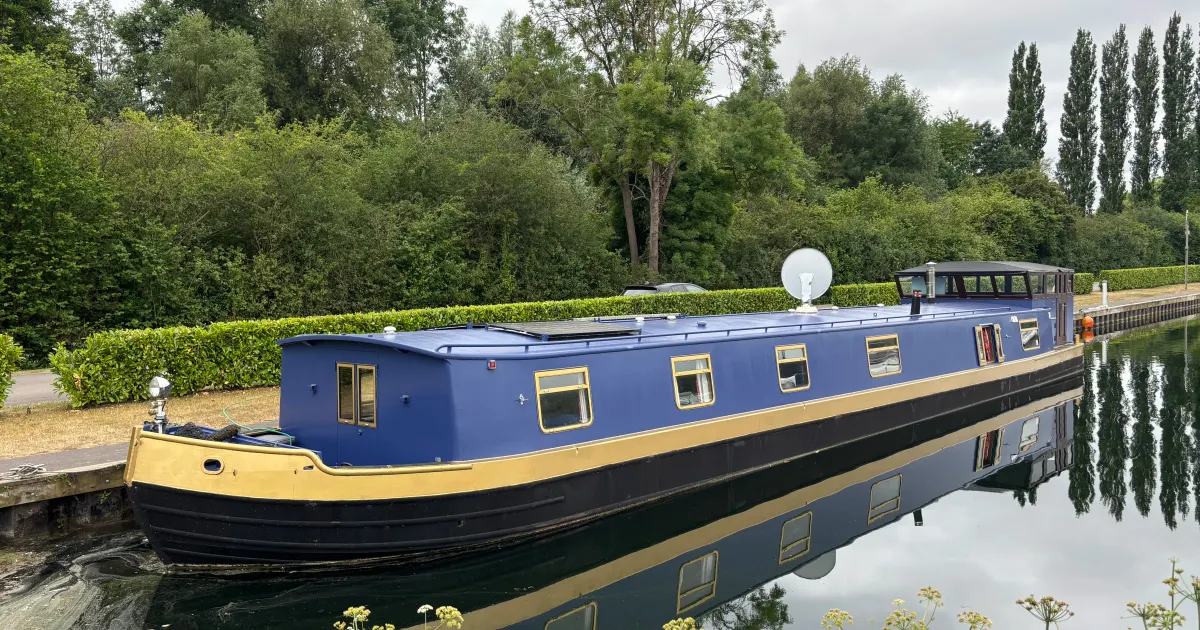 2014 Colecraft 70ft Widebeam for Sale in Bray, England