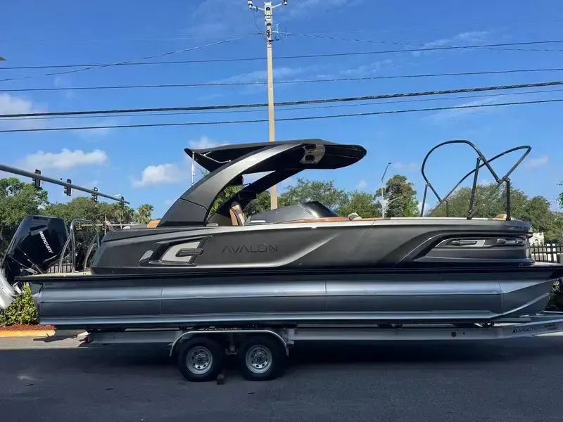2025 Avalon Excalibur Elite 27 for Sale in Palm Harbor