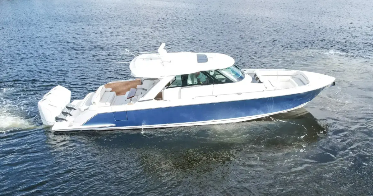 2022 Tiara Yachts 48LS for Sale in Delray Beach