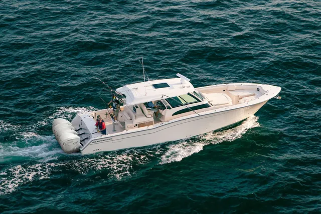 Tiara EX54: Review of an Inboard-Powered Luxury Yacht